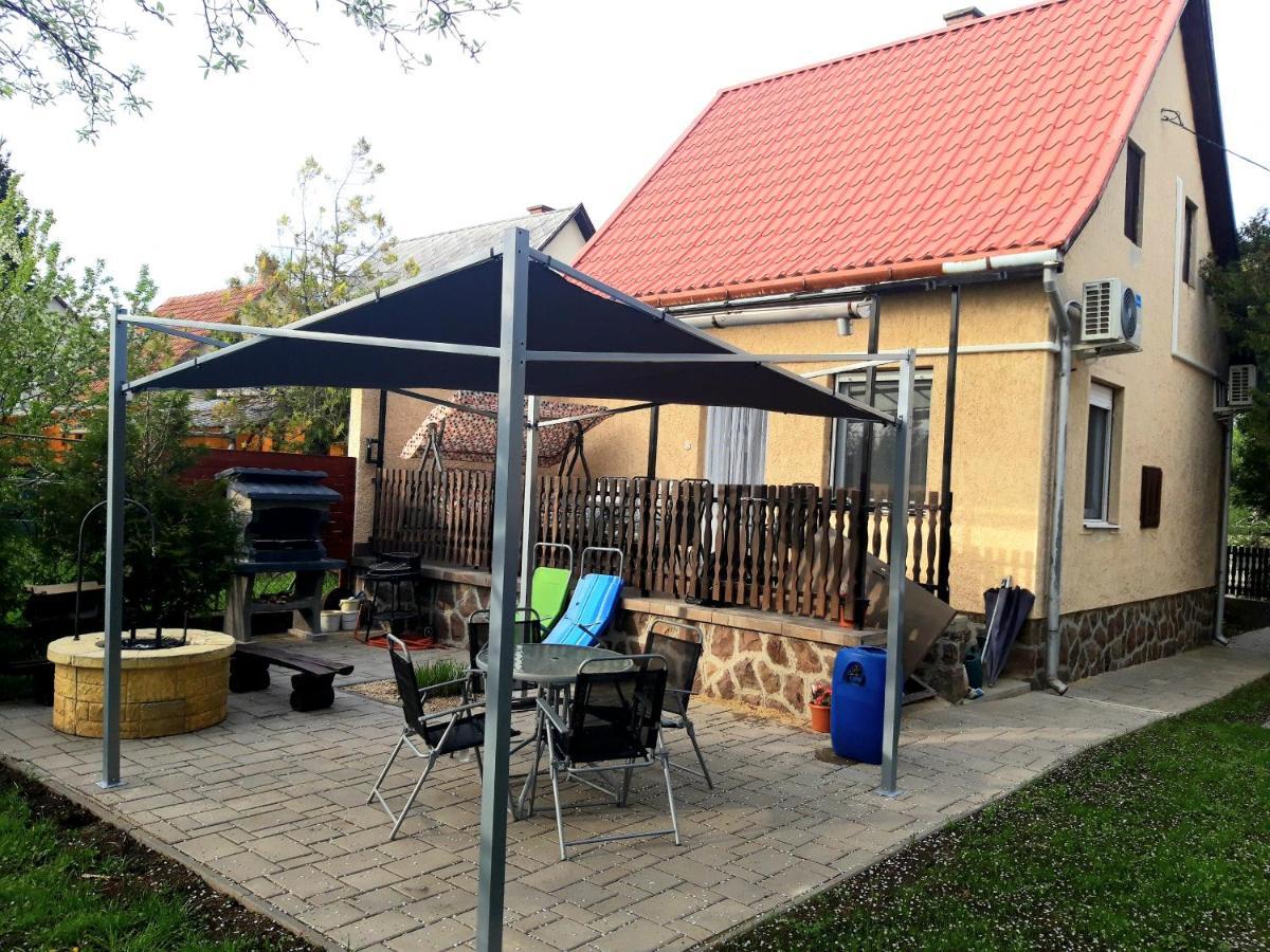 Arany Apartman Zsory Mezőkövesd Exterior foto