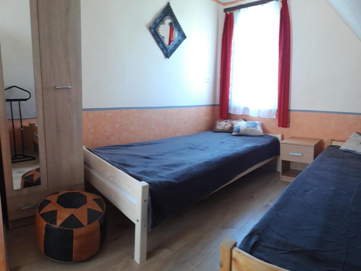Arany Apartman Zsory Mezőkövesd Exterior foto